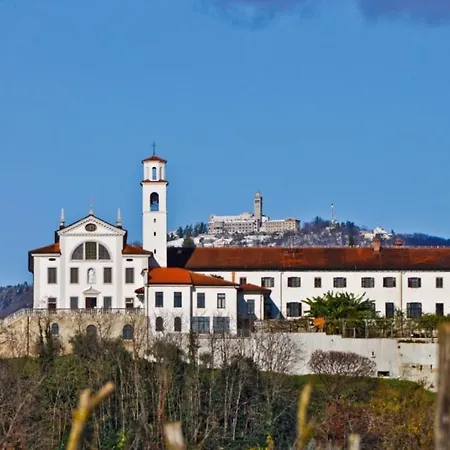 Piuma Γκορίτσια